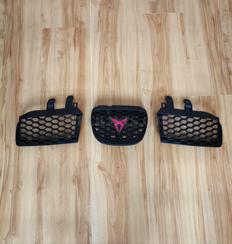 Средна решетка за SEAT LEON 1M CUPRA - ЧЕРВЕНО КУПРА ЛОГО , 3Д принт, car part, auto accessory, replacement part, custom, 3D print